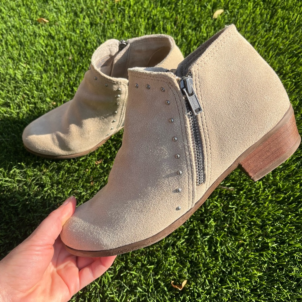 Minnetonka Genuine Leather Ankle Booties